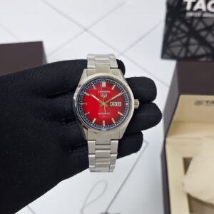 Tag Heuer Carrera Day-Date Red Dial